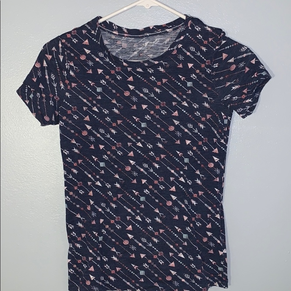 Navy Tee w/ Arrow Design